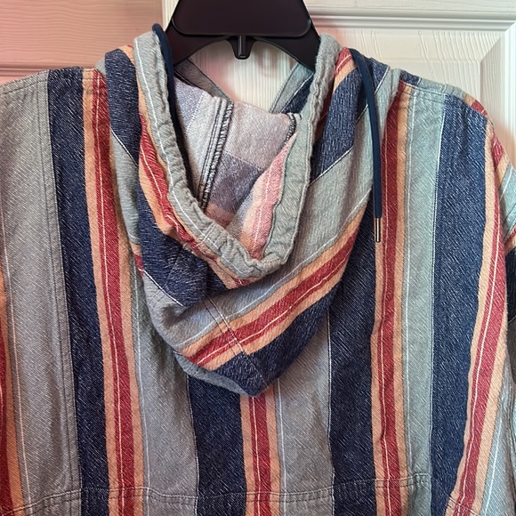 Quiksilver colorful hoodie - Picture 3 of 9